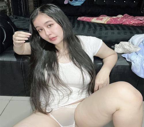 SEXY STORY OF ALINA THE SEX HIRST GIRL